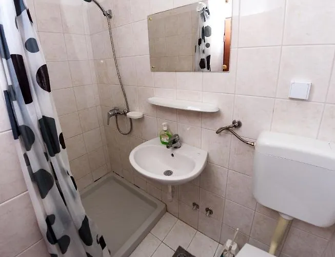 And With Parking Space Pag - 13355 Vendégház Pag Town