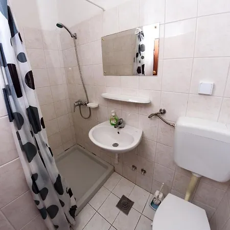 And With Parking Space Pag - 13355 Maison d'hôtes Pag Town