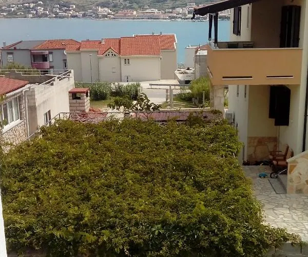 Guest house And With Parking Space Pag - 13355 Pag Town