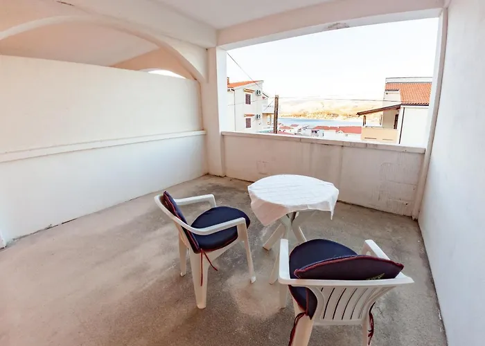 And With Parking Space Pag - 13355